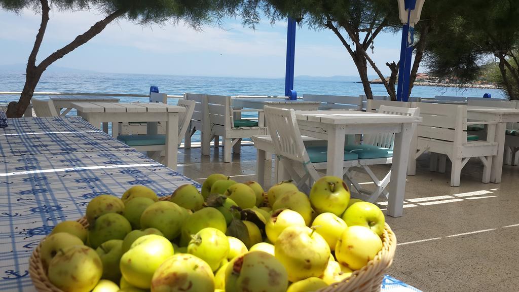 Lipsos Hotel Yeniliman Eksteriør bilde